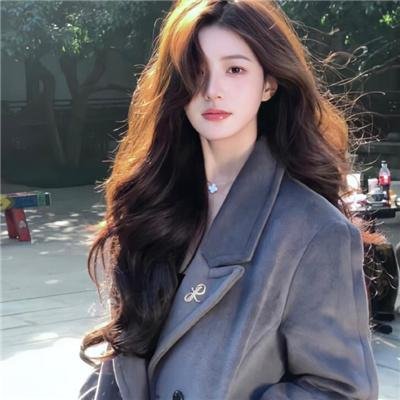 春闺三凤